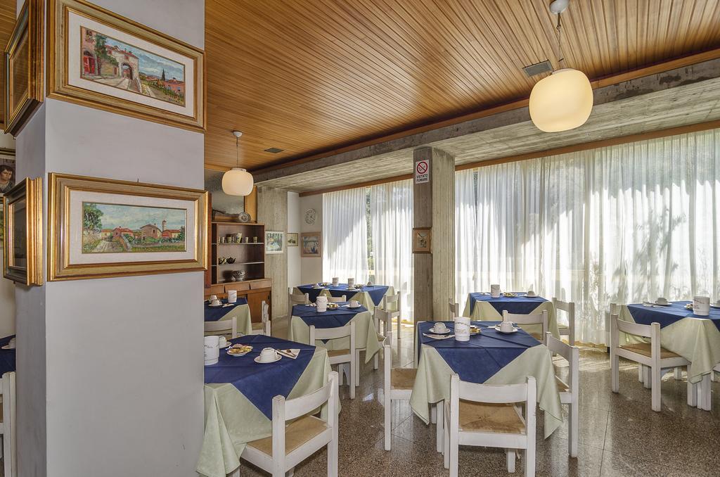 Hotel Brasilia Marina di Pietrasanta Bagian luar foto